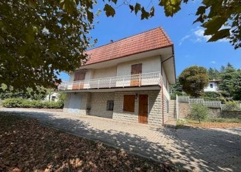 Facciata - Villa Unifamiliare Via Vittime Rapido 904, San Benedetto Val di Sambro - foto 1