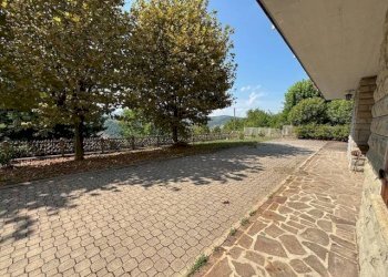 Cortile interno - Villa Unifamiliare Via Vittime Rapido 904, San Benedetto Val di Sambro - foto 56