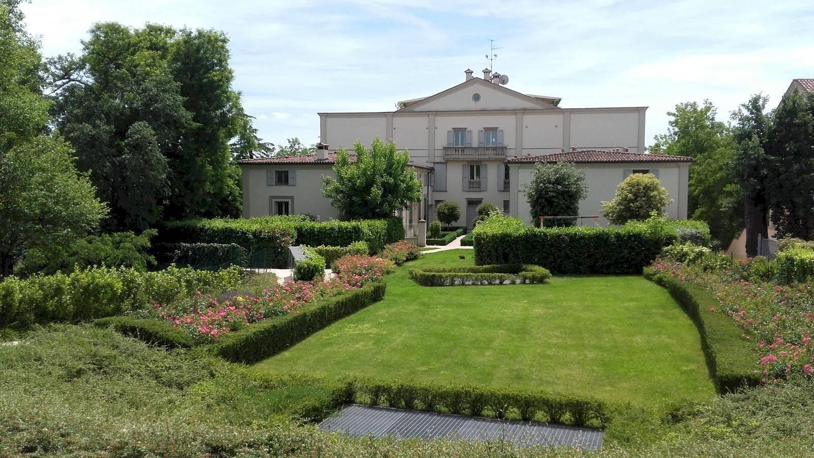 Giardino - Four-room apartment Località Castell'Arienti, Bologna (neighborhood Colli) - photo 1