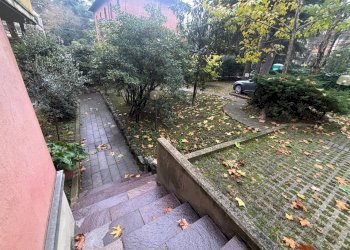 Giardino - Monolocale Via Castiglione, Bologna (zona Santo Stefano) - foto 3