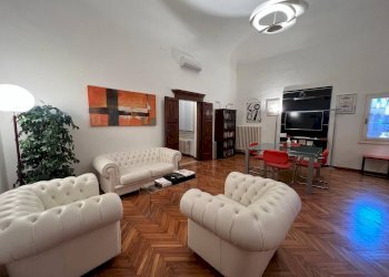 Salone - Ufficio Via Castiglione, Bologna (zona Santo Stefano) - foto 7