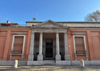 Facciata - Single Family Villa Corso Ercole I d'Este, Ferrara - photo 3