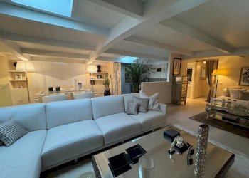 Salone - Single Family Villa Corso Ercole I d'Este, Ferrara - photo 48