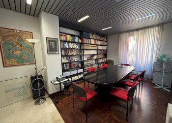 Ufficio - Office Via Alfonso Rubbiani 3, Bologna (neighborhood Castiglione) - photo 1