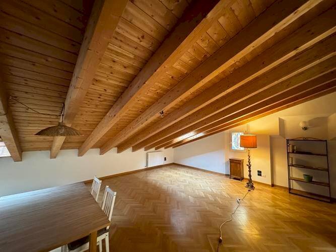 Stanza non arredata - Bilocale Via Altabella, Bologna (zona Centro Storico) - foto 1