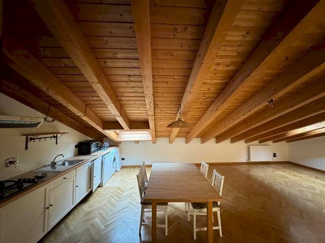 Cucina - Bilocale Via Altabella, Bologna (zona Centro Storico) - foto 2