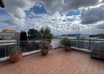 Terrazzo - Capannone Via Flaminia 116, Rimini - foto 19