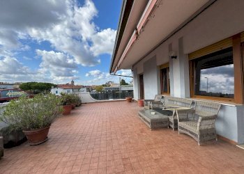 Terrazzo - Capannone Via Flaminia 116, Rimini - foto 20