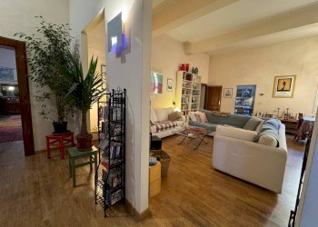 Salone - Appartamento Via Fondazza, Bologna (zona Santo Stefano) - foto 8