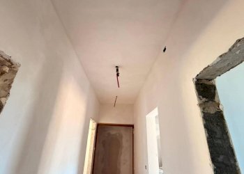 Corridoio - Appartamento Via Giovanni Casoni 10, Bologna (zona Bolognina) - foto 13