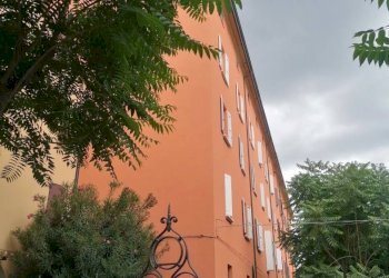 Facciata - Appartamento Via Giuseppe Mazzini 24, Bologna (zona Massarenti) - foto 2