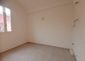 Soggiorno - Appartamento Via Giuseppe Mazzini 24, Bologna (zona Massarenti) - foto 5