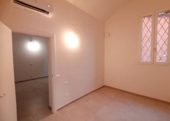 Camera da letto - Appartamento Via Giuseppe Mazzini 24, Bologna (zona Massarenti) - foto 49