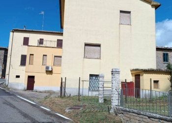 Facciata - Townhouse Via Giuseppe Mazzini, Semproniano - photo 21
