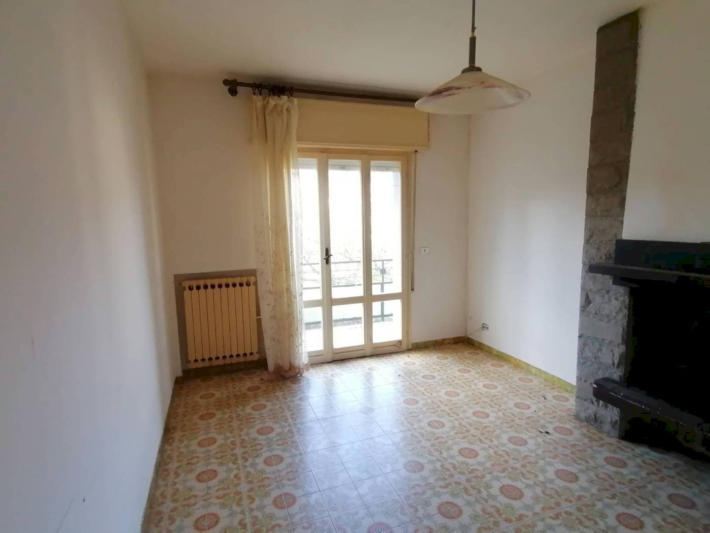 Salone - Quadrilocale Via Alessandro Manzoni, Loiano - foto 3