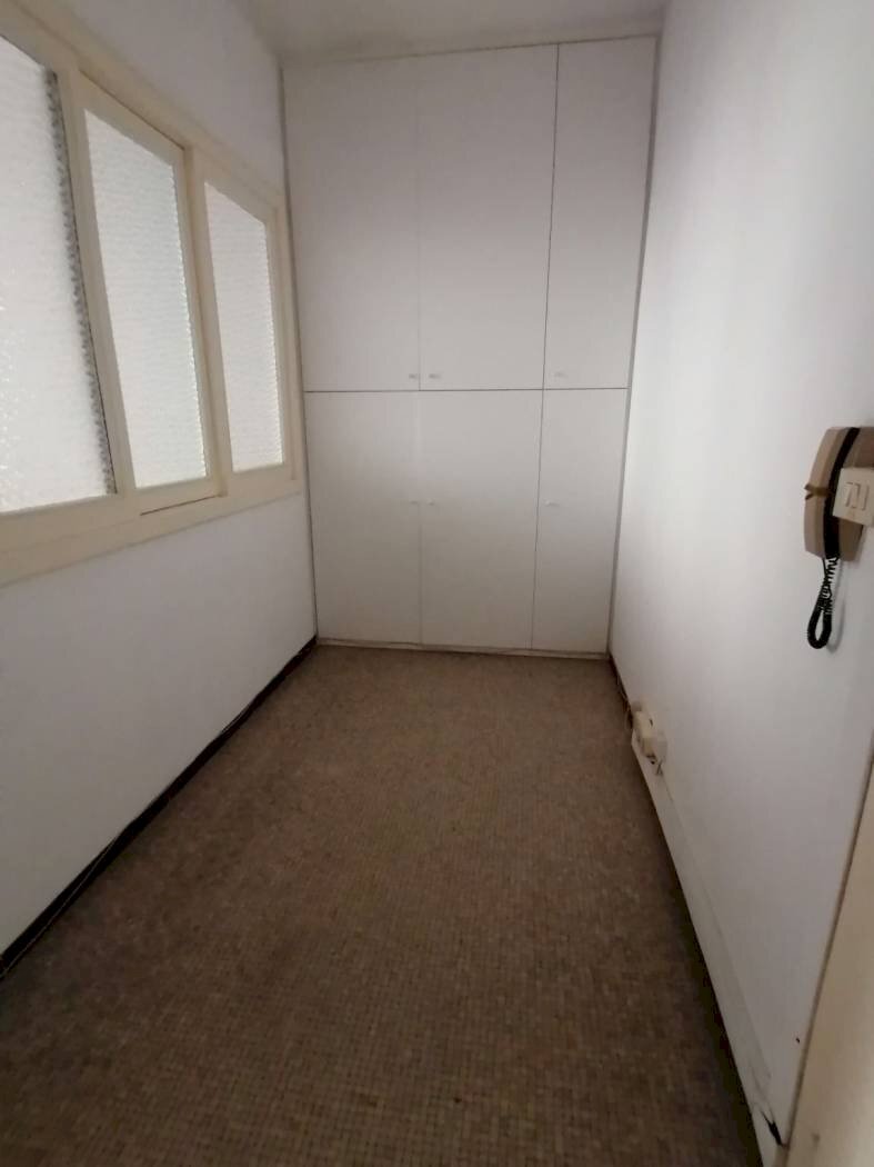 Ingresso - Ufficio Via Parigi 11, Bologna (zona Centro Storico) - foto 3