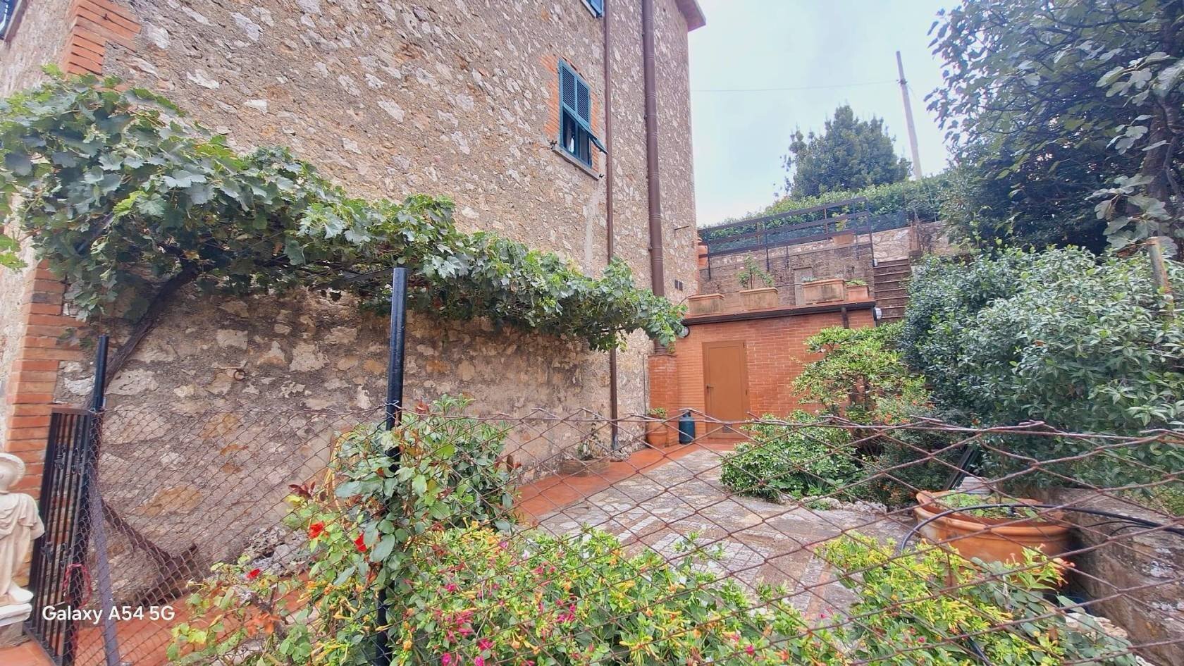 Giardino - Appartamento Vicolo Giuseppe Mazzini 3, Semproniano - foto 1