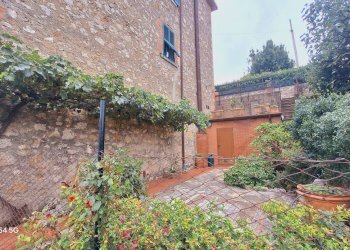 Giardino - Appartamento Vicolo Giuseppe Mazzini 3, Semproniano - foto 1