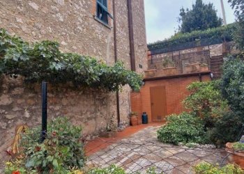 Giardino - Appartamento Vicolo Giuseppe Mazzini 3, Semproniano - foto 3