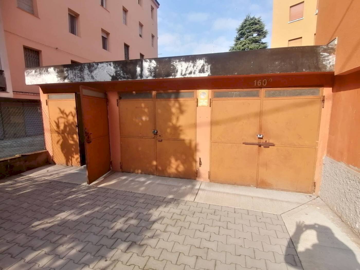 Posto macchina - Box Via San Donato 160/3, Bologna (zona San Donato) - foto 2