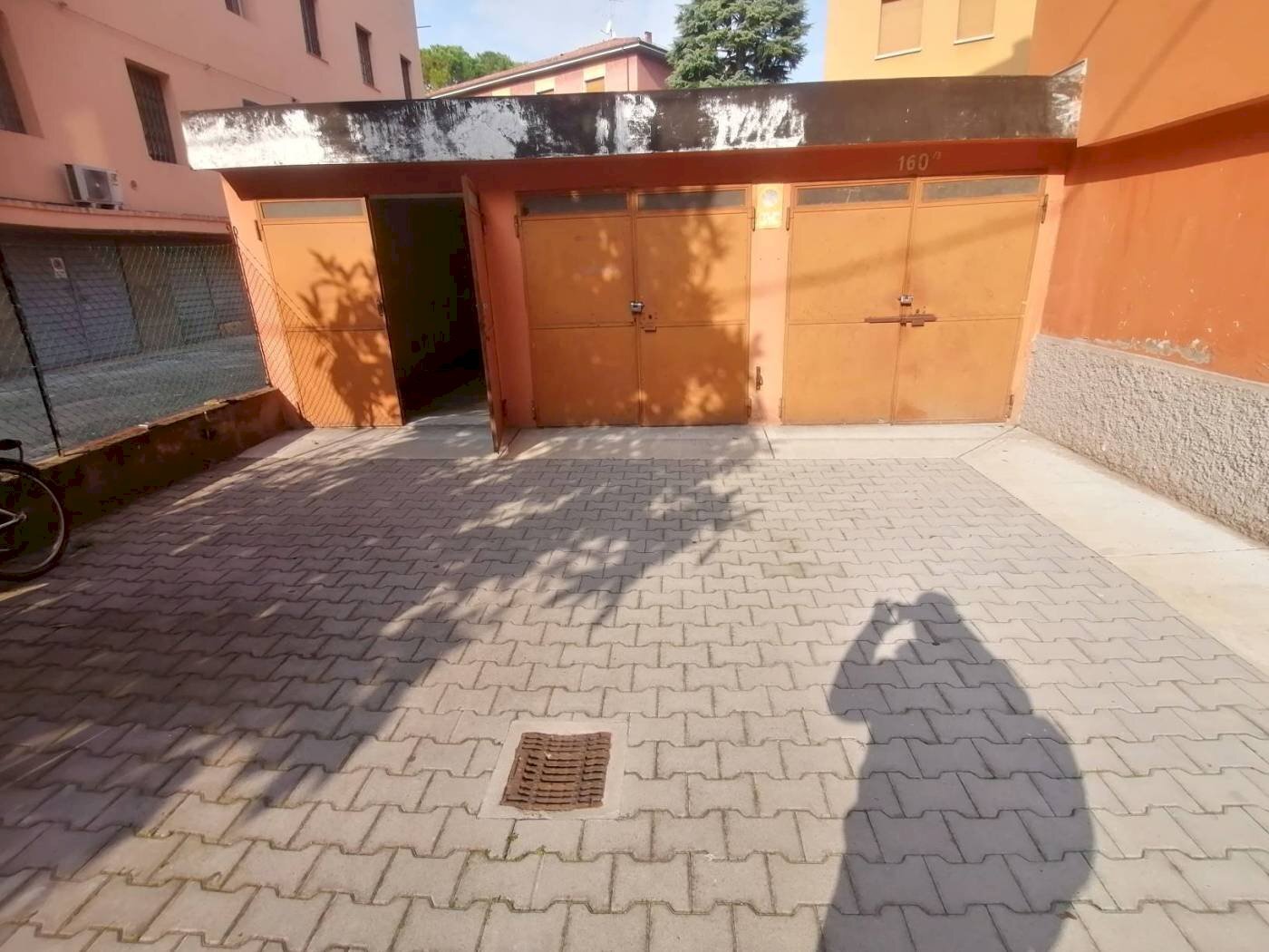 Cortile interno - Box Via San Donato 160/3, Bologna (zona San Donato) - foto 3