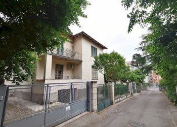 Zona - Villa Via Alessandro Antonelli 1, Bologna (neighborhood San Ruffillo) - photo 1