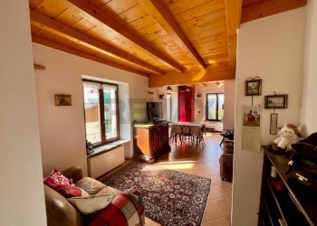 Bilocale via San Lorenzo, 58 
 Santo Stefano d'Aveto, Santo Stefano d'Aveto - foto 1