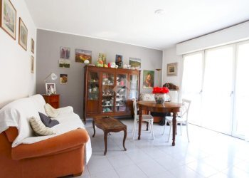 Four-room apartment Via dell'Artigiano, Calderara di Reno - photo 2