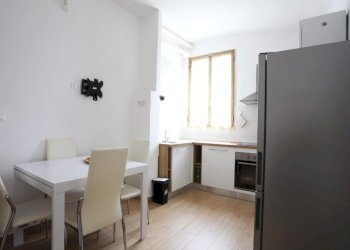 Three-room apartment Via Papa Giovanni, Calderara di Reno - photo 2