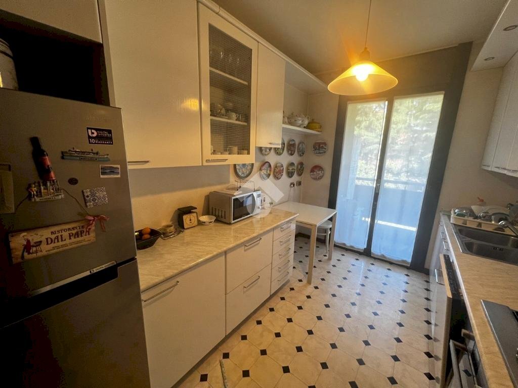 Four-room apartment via Giuseppe Verdi, hamlet Milano 3, Basiglio - photo 3