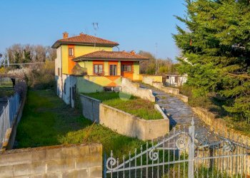 Villa Via Pietro da Lesignano, Lesignano de' Bagni - photo 5