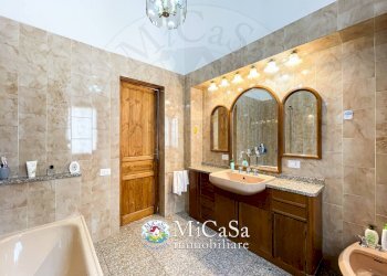 Foto 16 - Semi-detached Villa Viale Delle Cascine
50, Pisa - photo 16