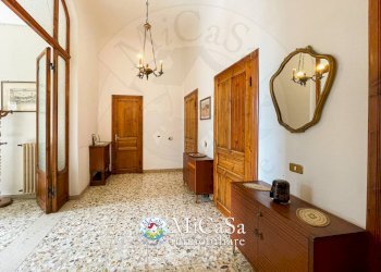 Foto 18 - Semi-detached Villa Viale Delle Cascine
50, Pisa - photo 18