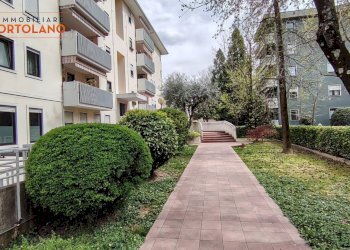 Foto 6 - Quadrilocale Via Parini Monfalcone
 
10, Monfalcone - foto 6