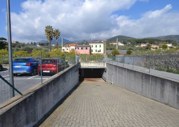 Foto 1 - Shop Via S. Isidoro, Loano - photo 1