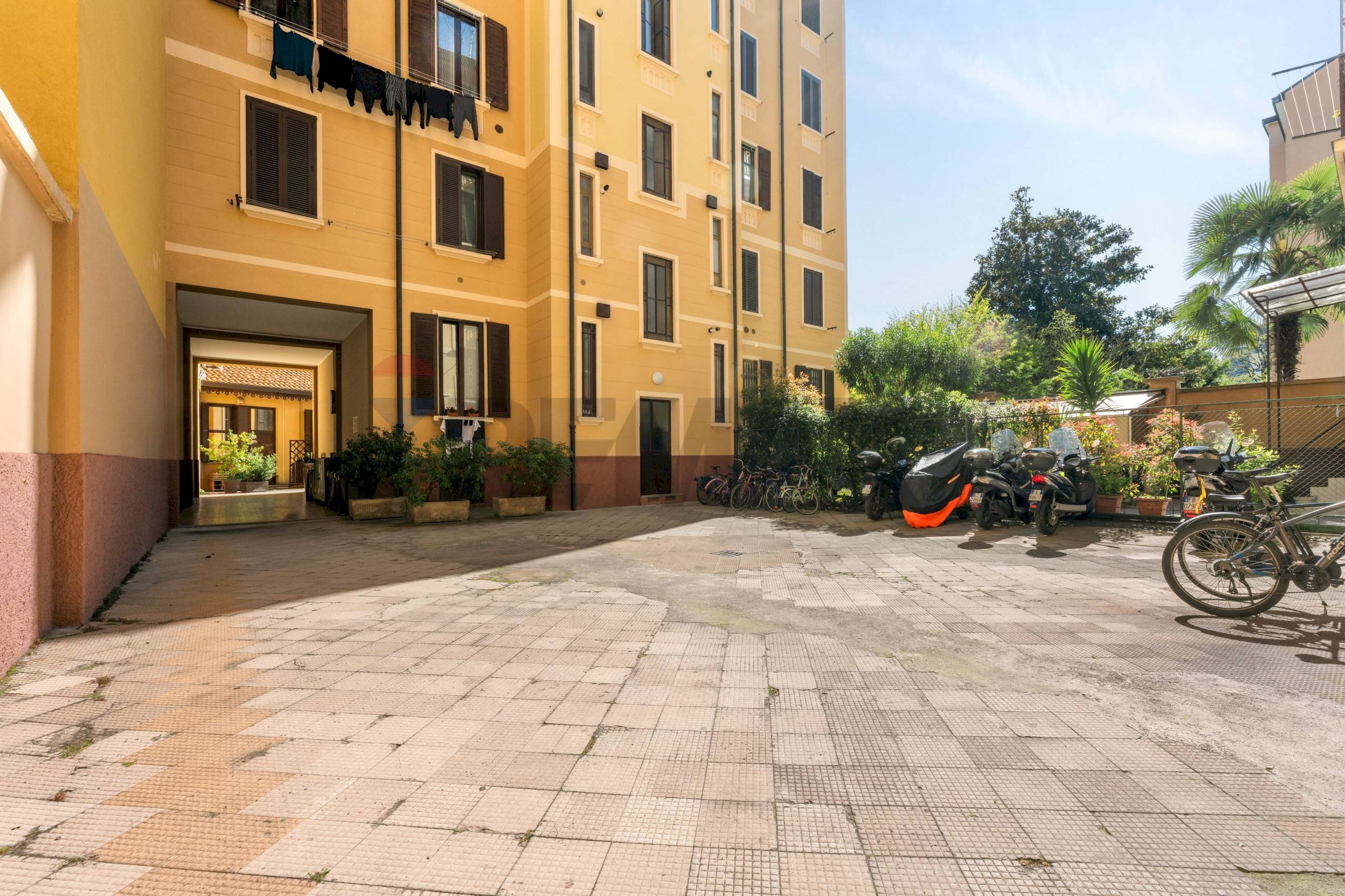 Edificio all\'aperto - Appartamento Via Calabiana
1, Milano - foto 3