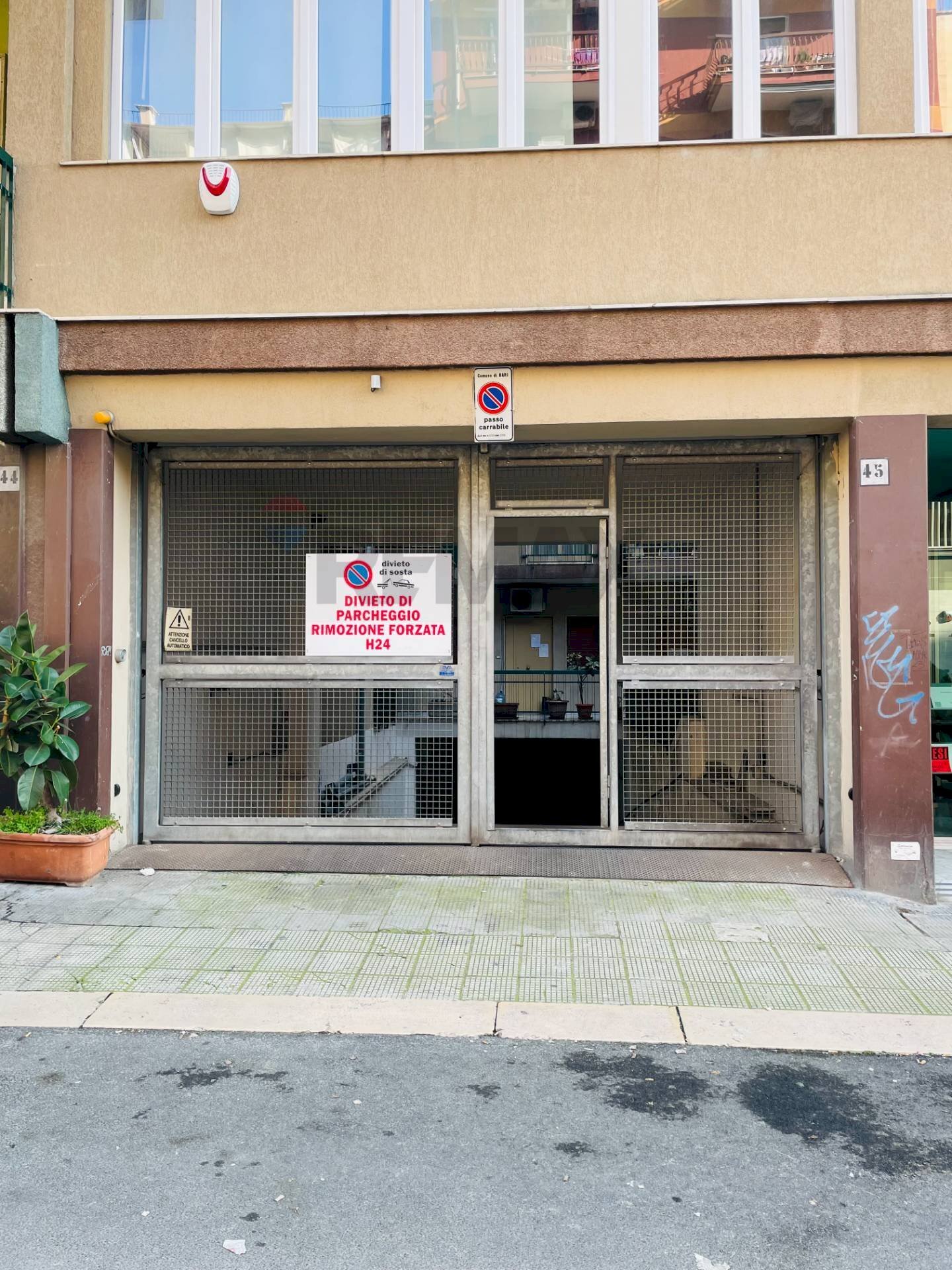Edificio all\'aperto - Magazzino Via Quarto
 
45, Bari - foto 1