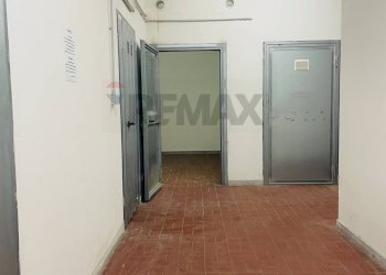 Hall / corridoio - Magazzino Via Quarto
 
45, Bari - foto 3