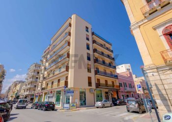 Edificio all\'aperto - Quadrilocale Via Muzio Sforza
 
4, Monopoli - foto 1