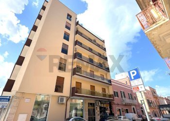 Edificio all\'aperto - Quadrilocale Via Muzio Sforza
 
4, Monopoli - foto 3