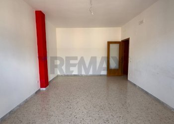 Stanza vuota - Quadrilocale Via Muzio Sforza
 
4, Monopoli - foto 8