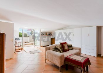 Soggiorno - Casa semi indipendente Via Tintoretto
 
14, Modugno - foto 9