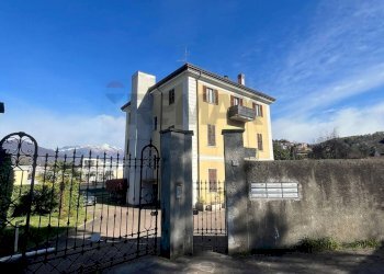 Edificio all\'aperto - Attico Via RONCHETTO
 
1, Luino - foto 1