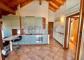 Cucina - Attico Via RONCHETTO
 
1, Luino - foto 2