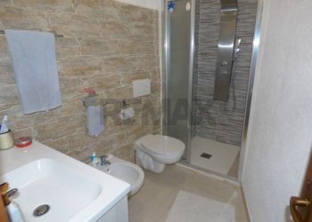 Bagno - Casa semi indipendente via s. Giorgio
 
16, Castelveccana - foto 7