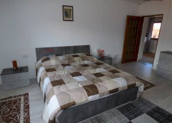 Camera / camera da letto - Casa semi indipendente via s. Giorgio
 
16, Castelveccana - foto 15