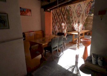 Sala da pranzo - Casa semi indipendente via s. Giorgio
 
16, Castelveccana - foto 22