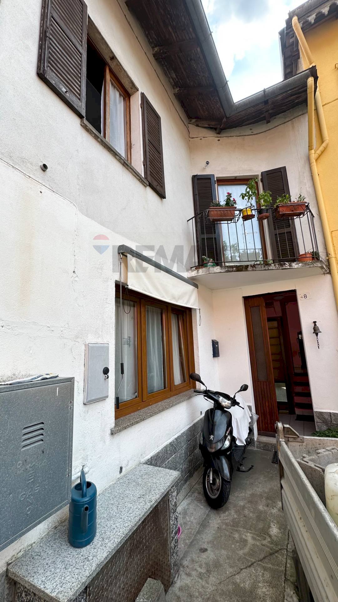 Casa all\'aperto - Casa semi indipendente Vicolo Rebisello
 
6, Luino - foto 1