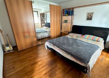 Camera / camera da letto - Casa semi indipendente Vicolo Rebisello
 
6, Luino - foto 8