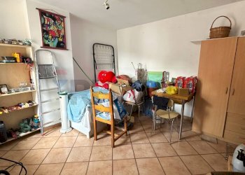 Camera / camera da letto - Casa semi indipendente Vicolo Rebisello
 
6, Luino - foto 10